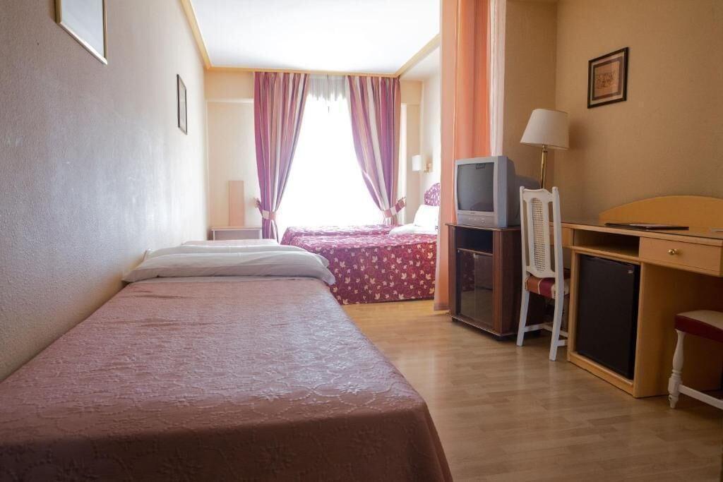 סרגוסה Hotel Tibur מראה חיצוני תמונה